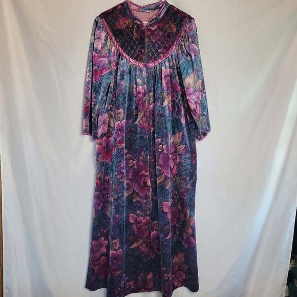 Vintage Appel Gorgeous Velour Dark Floral Full Length Women's Robe - Picture 1 of 11